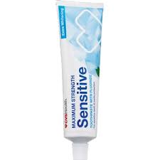 Sensitive Toothpaste With Fluoride Extra Whitening, 4 OZ